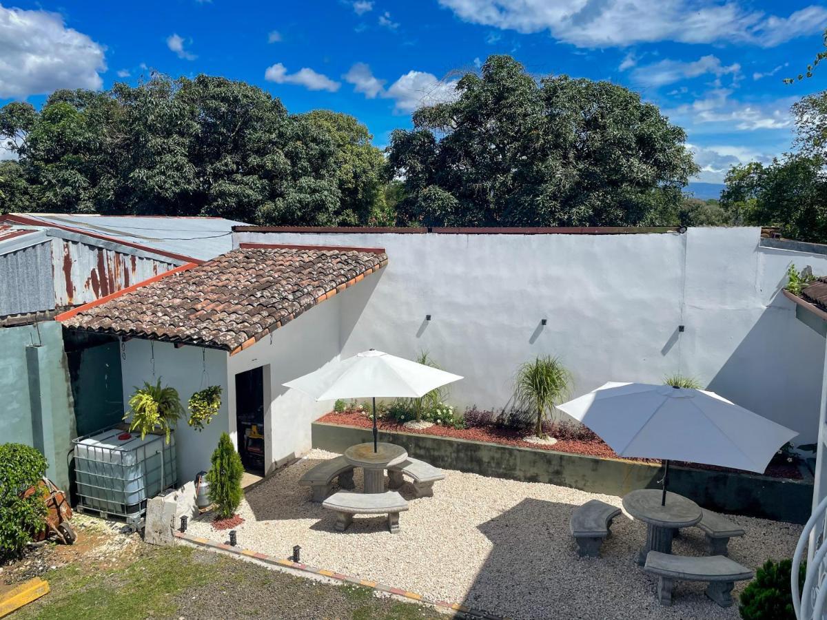 Zeus Guesthouse -Free Sjo Airport Shuttle La Garita (Alajuela) Extérieur photo